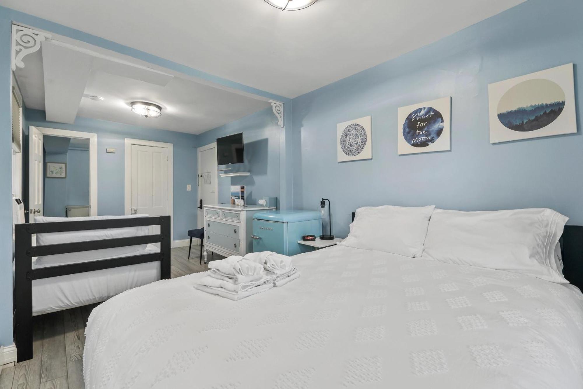 The At Bed and breakfast Ocean Grove