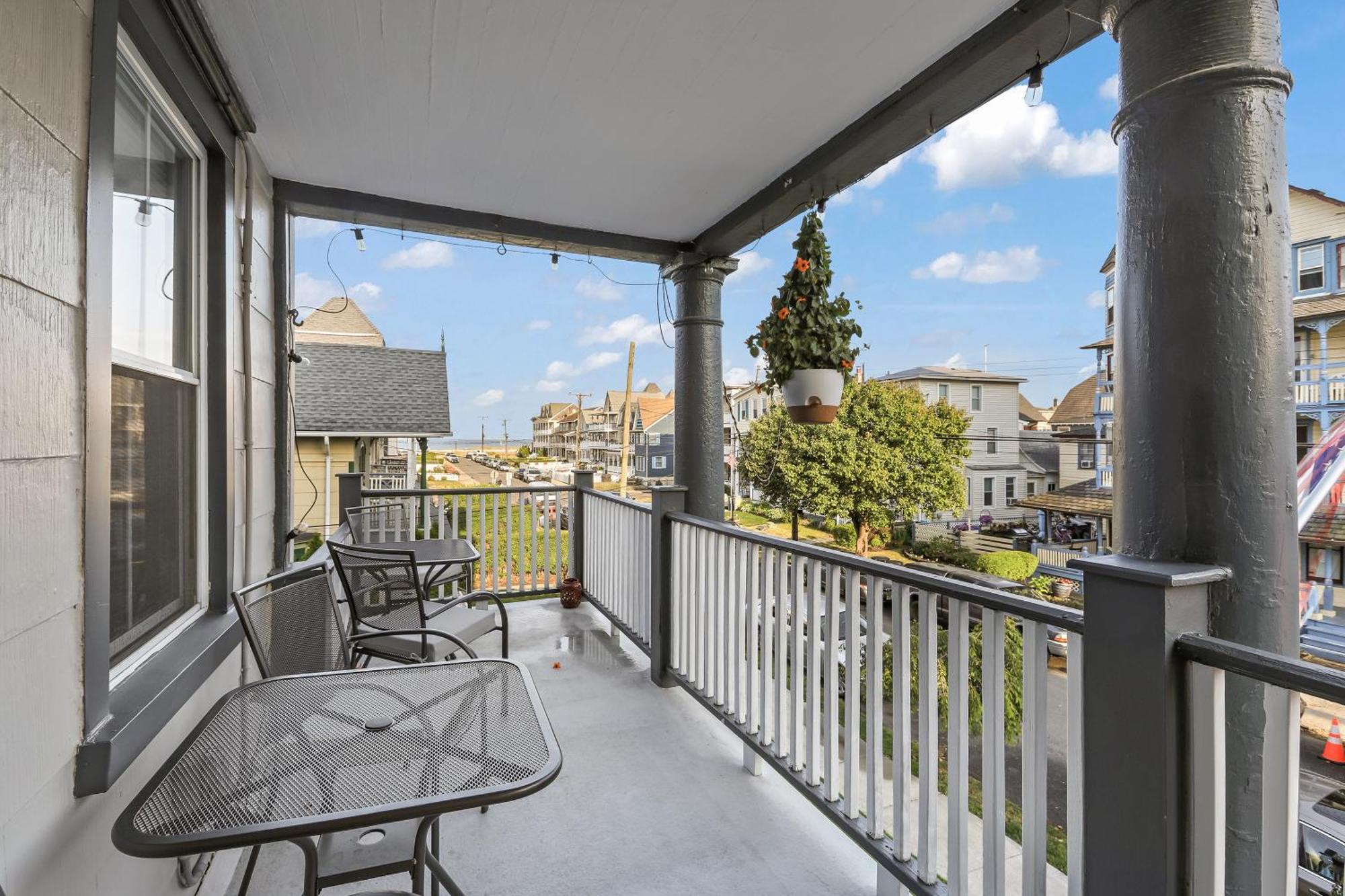 The At Bed & Breakfast Ocean Grove